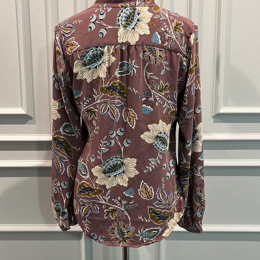 Beautiful Ruffle Blouse - Picture 8 of 12